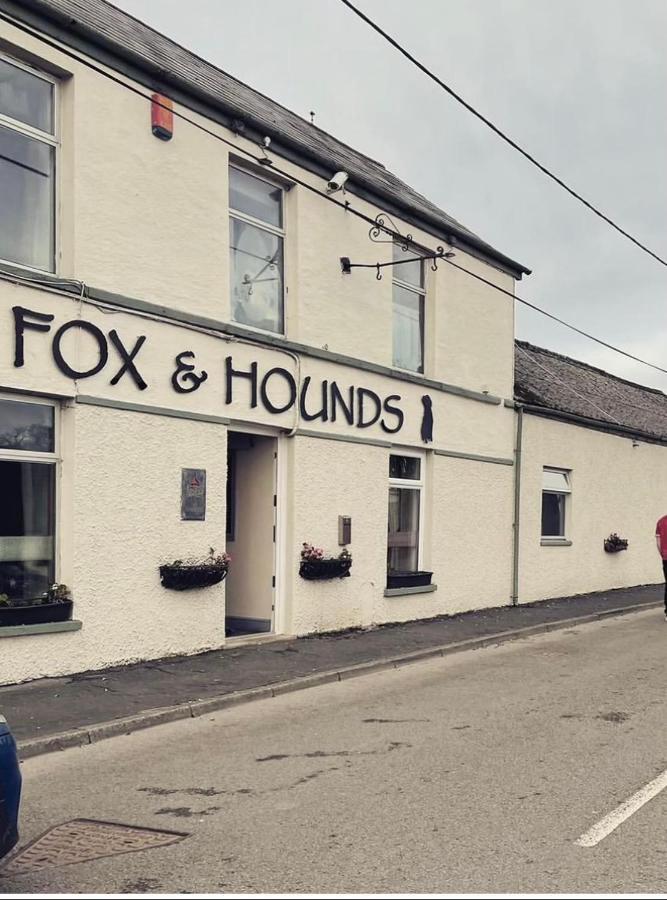 The Fox And Hounds Bed & Breakfast Bancyfelin Exterior photo